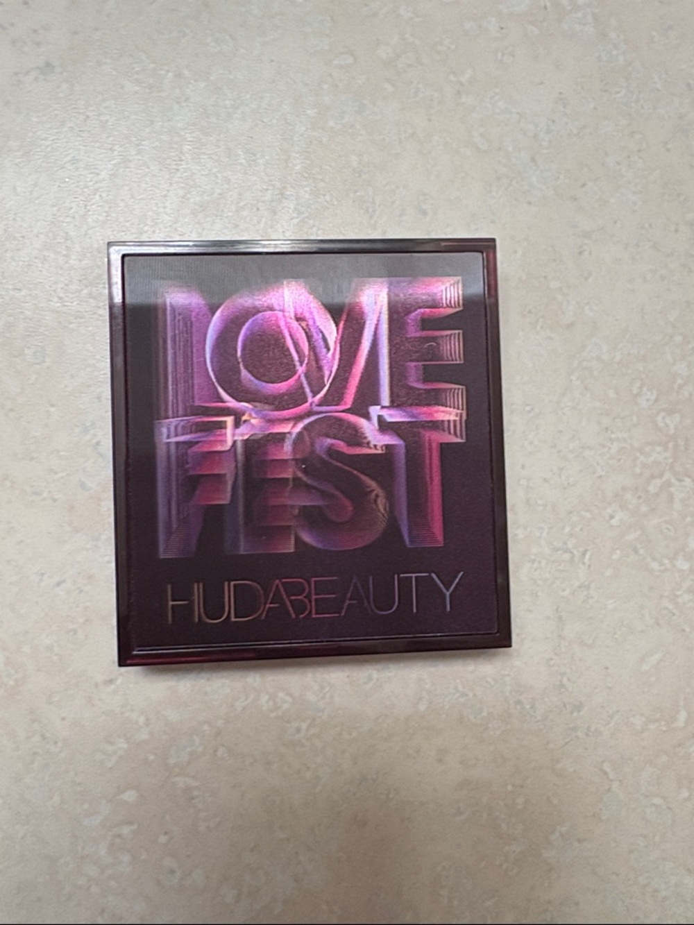 HUDA BEAUTY Love Fest Compact Palette - Pink & Purple Holographic Finish
